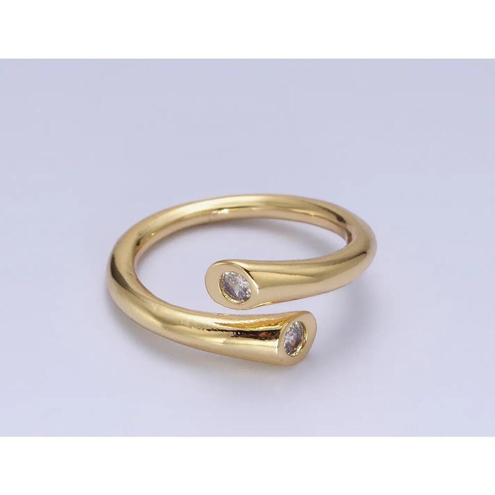 Dainty Unique Shape Hug Ring with Colorful Cz Crystal Stone